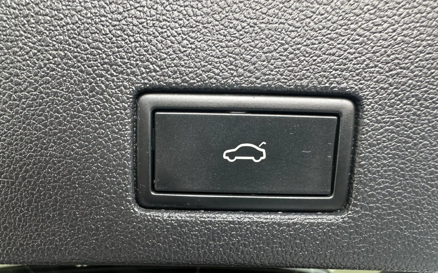Zunanja slika - Volkswagen Touareg - Volkswagen  Elegance 3.0TDI 170kW.NEMŠKI.KA - 19