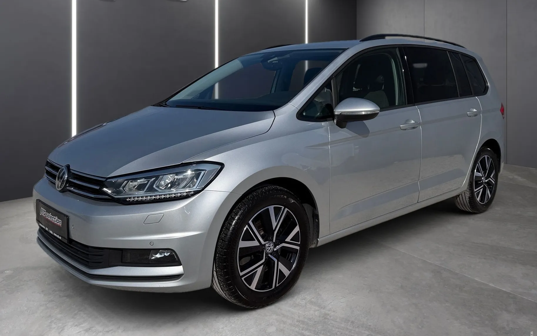 Zunanja slika - Volkswagen Touran - 2.0 TDI SCR avt. Family-LED-Vlečna kljuka-ACC... - 1