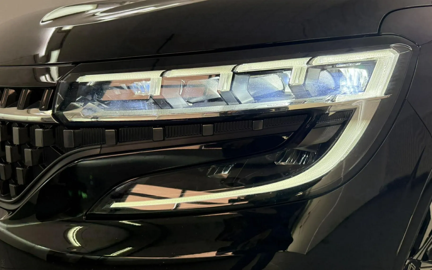 Zunanja slika - Renault Austral - 1.2 HEV 200 E-TECH ICONIC ALPINE.KAMERA.NAVI.LED - 7
