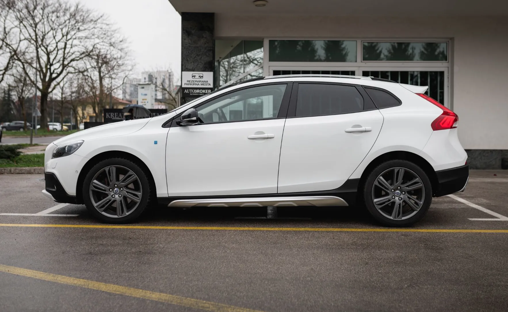 Zunanja slika - Volvo V40 Cross Country - D3 Summum STYLE PAN - 8