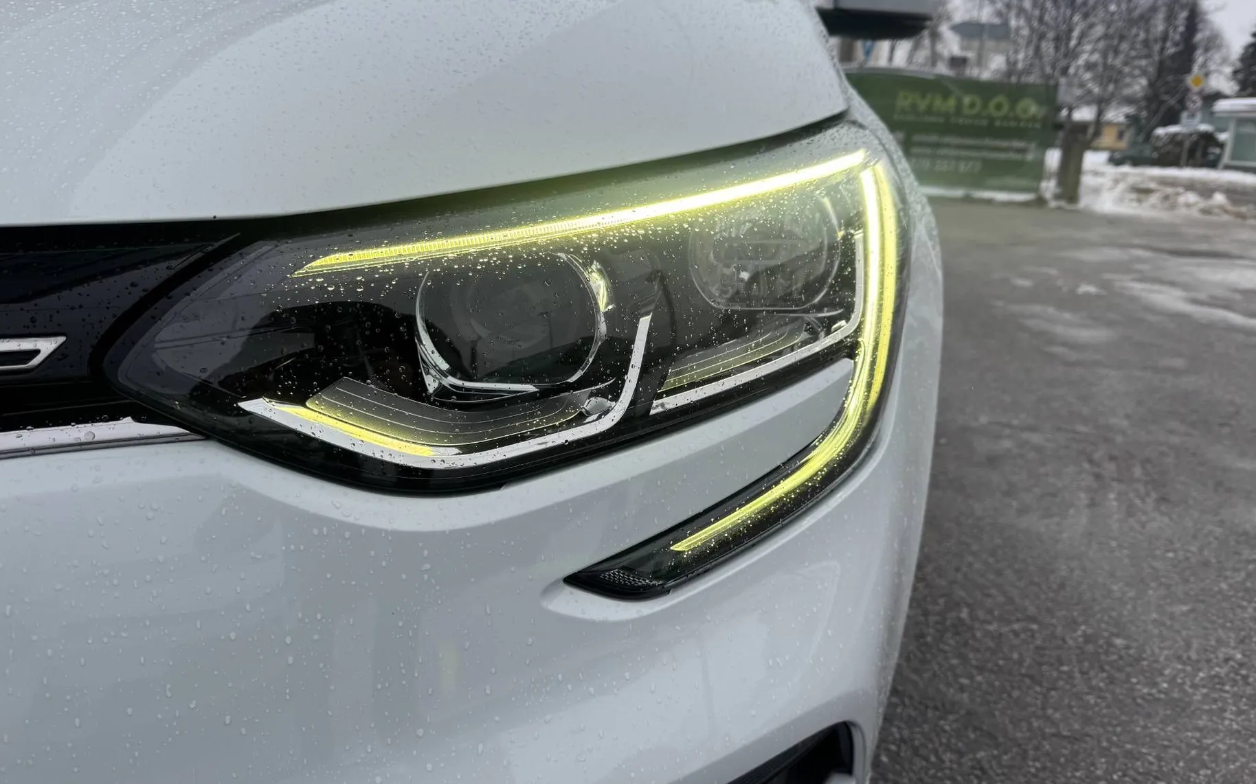Zunanja slika - Renault Mégane - Megane INTENS°1.5 DCI°1.LAST°SLO°ALKANTARA°DIG.ŠT°91000.. - 9