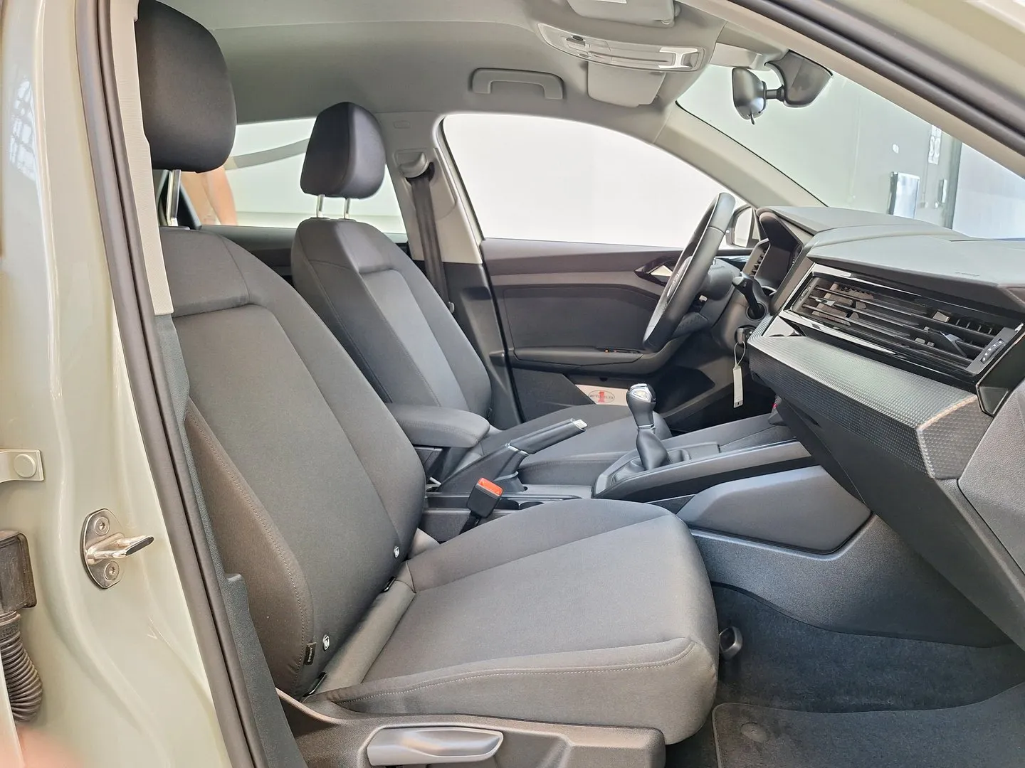 Zunanja slika - Audi A1 - Sportback 1.0 TFSI - 10