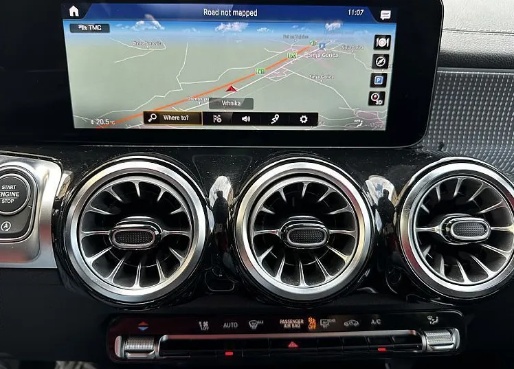 Zunanja slika - Mercedes-Benz GLB-Razred - GLB 200d-AVT.-MULTIBEAM LED-WIDESCREEN-18COL-NAVI - 14