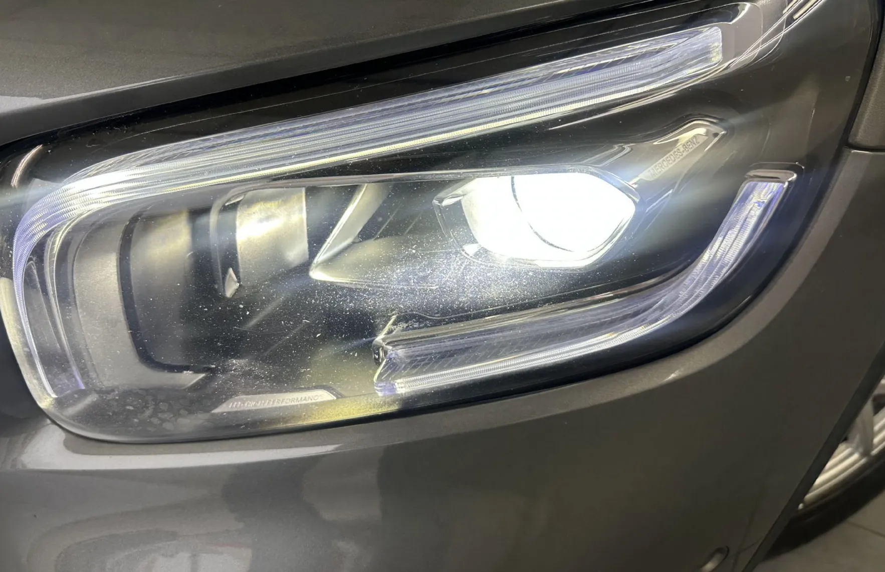 Zunanja slika - Mercedes-Benz GLB-Razred - GLB 200 d.KAMERA.USNJE.ACC.LED.NAVI.SAMO 137.000KM - 3