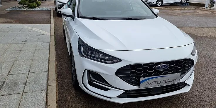 Zunanja slika - Ford Focus - ST-Line   1.0 EcoBoost  125 KM - 3