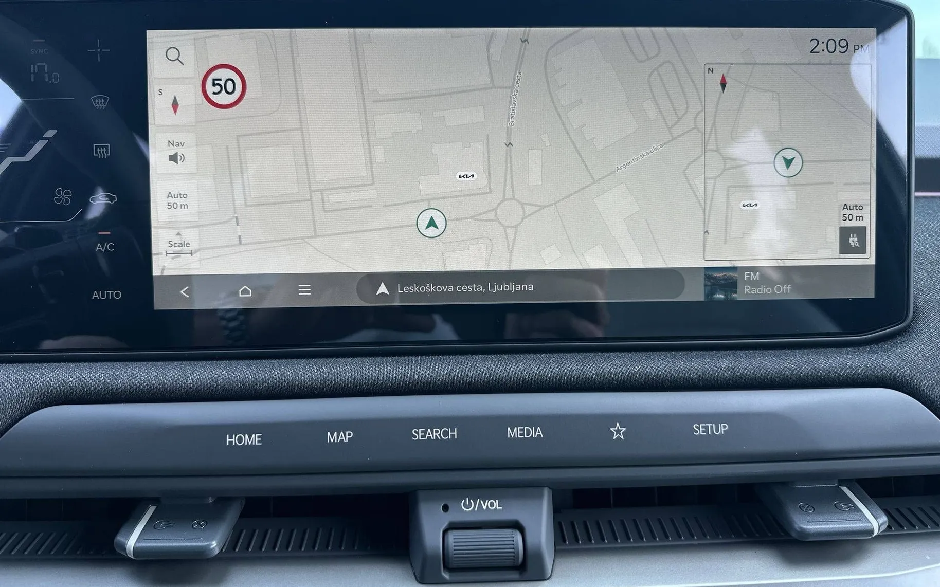 Notranja slika - KIA EV3 - GT-Line 81.4 kWh baterija. doseg do 605km... - 15
