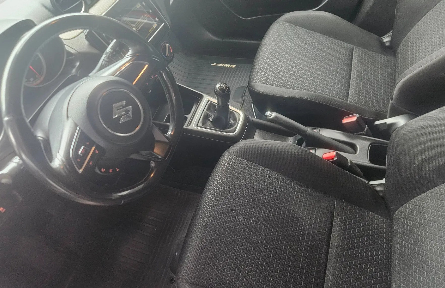 Zunanja slika - Suzuki Swift - 1.2 VVT AllGrip Premium - 18