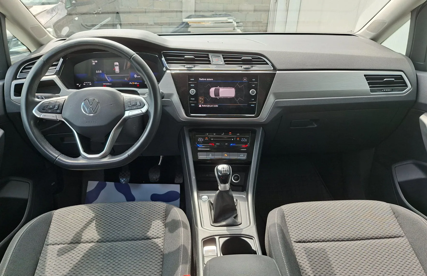 Zunanja slika - Volkswagen Touran - 2.0 TDI BMT Family Virtual števci. radarski temp. - 11