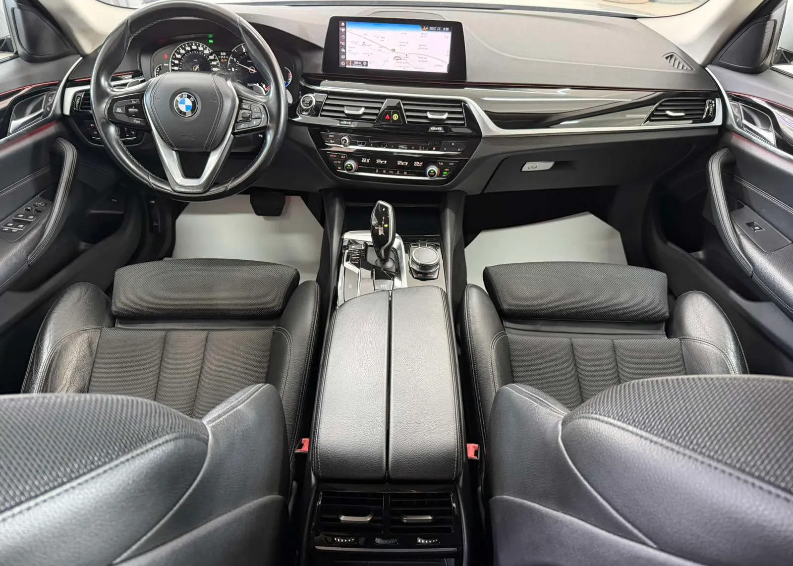Zunanja slika - BMW Serija 5 - 520d xDrive Avt. - 6