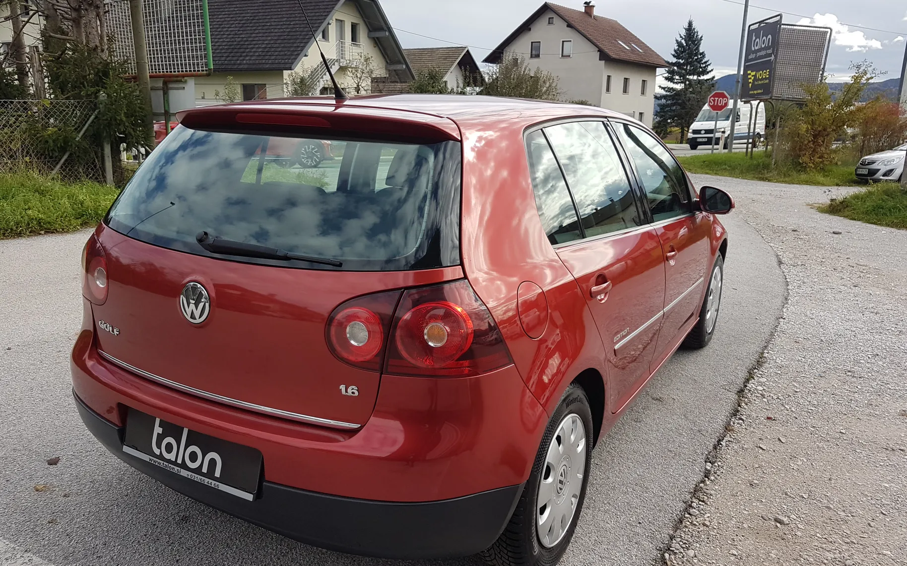 Zunanja slika - Volkswagen Golf - Edition 1.6 - SLO - 1. LASTNIK - 14