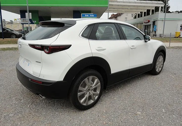 Zunanja slika - Mazda CX-30 - e-Skyactiv G140 Centre-line - NA ZALOGI - 4