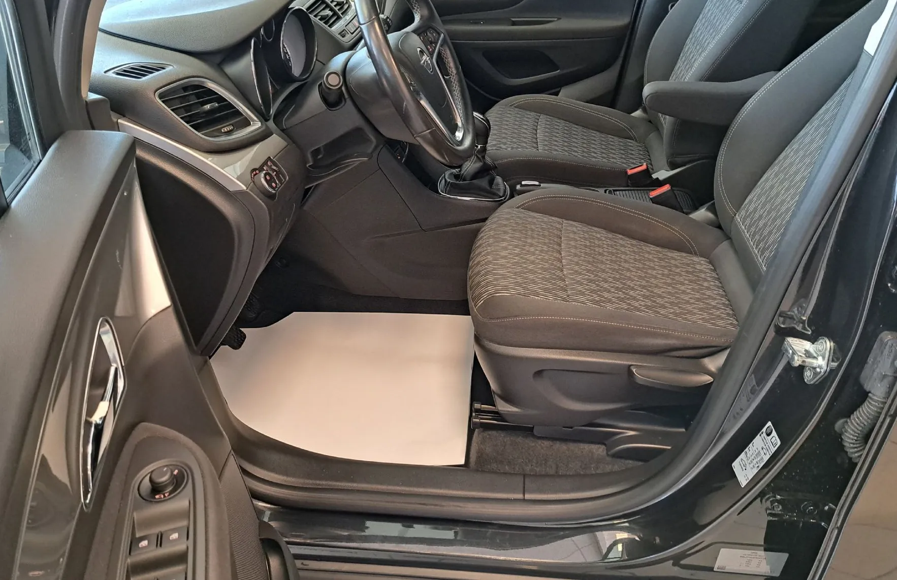 Zunanja slika - Opel Mokka - 1.7 CDTI S S COSMO-SAMO 98.000KM-SLO.-ODLIČEN- - 14