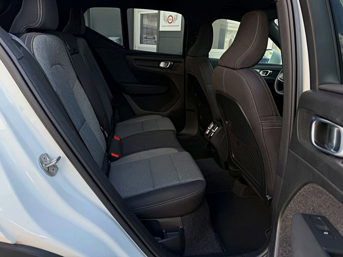 Zunanja slika - Volvo XC40 - B3P Nordic Core Avt. - 12