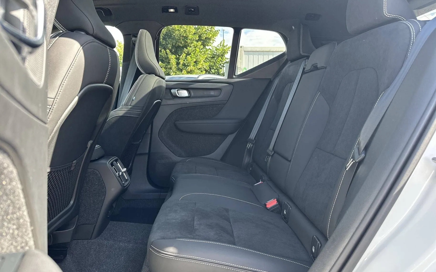 Notranja slika - Volvo XC40 - B4P Ultra Black Edition Avt. - 11