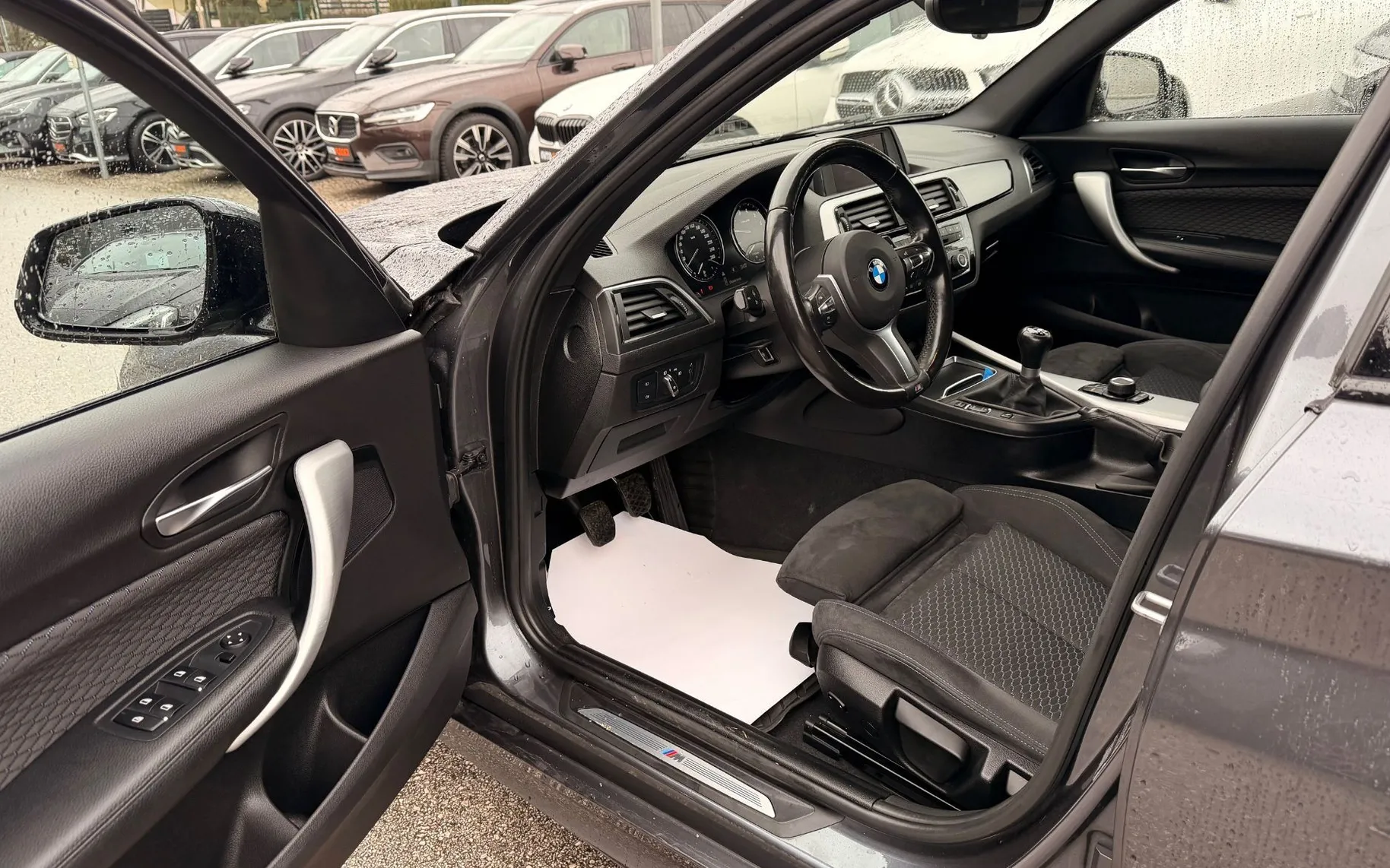 Zunanja slika - BMW Serija 1 - : 118i M Sport Shadow 1.LASTNIK FULL LED ALU17 - 15