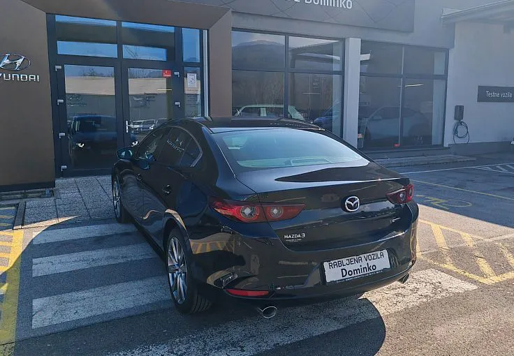 Zunanja slika - Mazda Mazda3 - 2.0 X-186 MHEV CENTER-LINE DESI 1 LASTNIK - 4