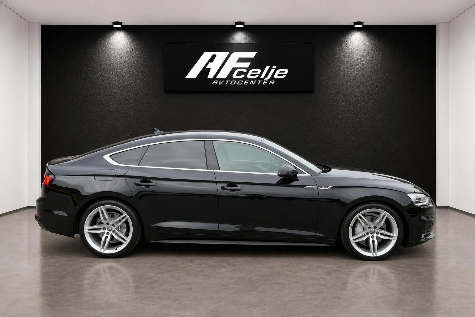 Zunanja slika - Audi A5 Sportback - 2.0 TDI-3X S LINE PAKET LIZING ZA TUJCE - 4