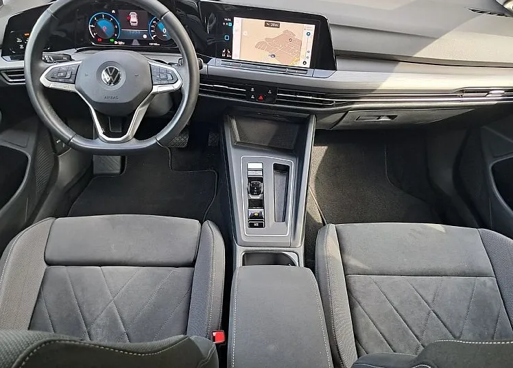 Zunanja slika - VW Golf - Variant .2.0 TDI Style 110kW  150  DSG - 10