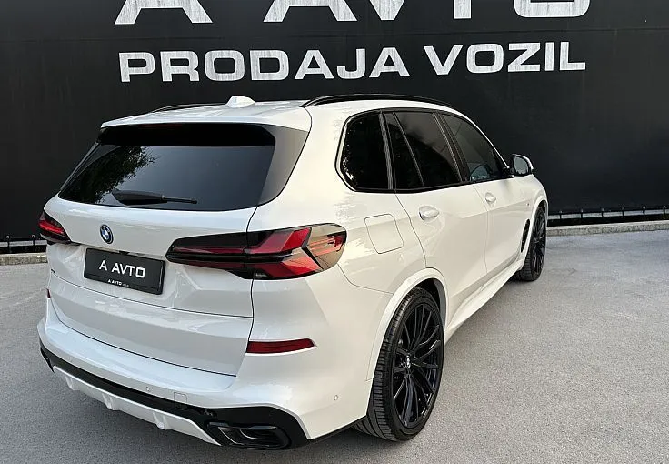 Zunanja slika - BMW X5 - serija : xDrive50e-MSPORT-INDIVIDUAL-ALCANTARA STROP-H K-22 - 6