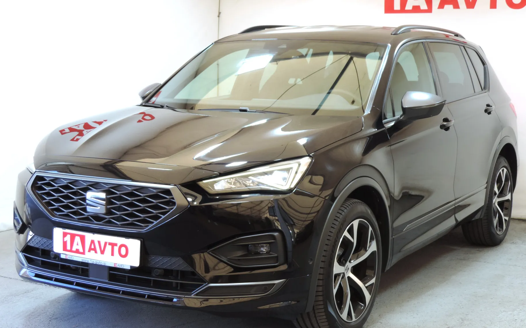 Zunanja slika - Seat Tarraco - 4Drive 2.0 TDI FR DSG KLJUKA-ACC-KAMERA - 2