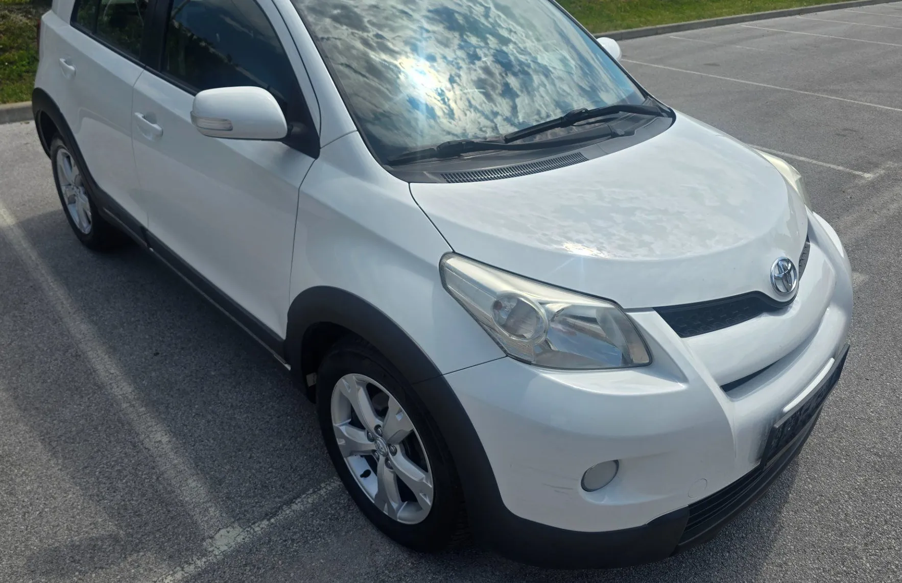 Zunanja slika - Toyota Urban Cruiser - 1.4 D4D  4x4 - 8