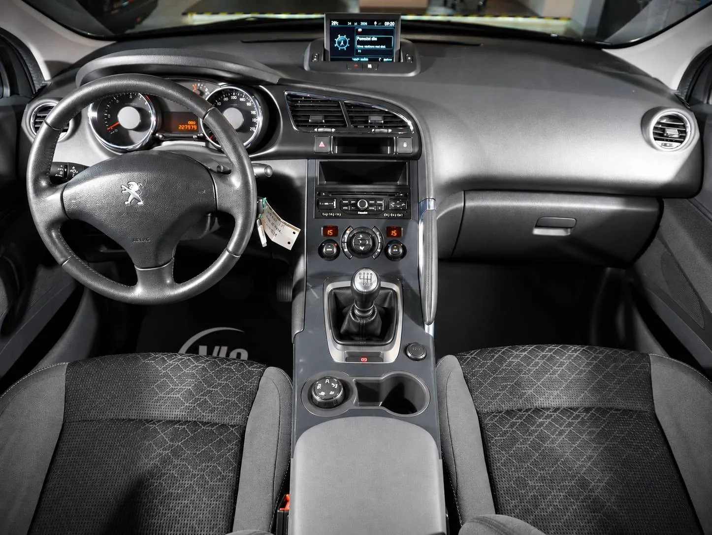 Zunanja slika - Peugeot 3008 - 1.6 HDI Style + KLJUKA+TOP - 8