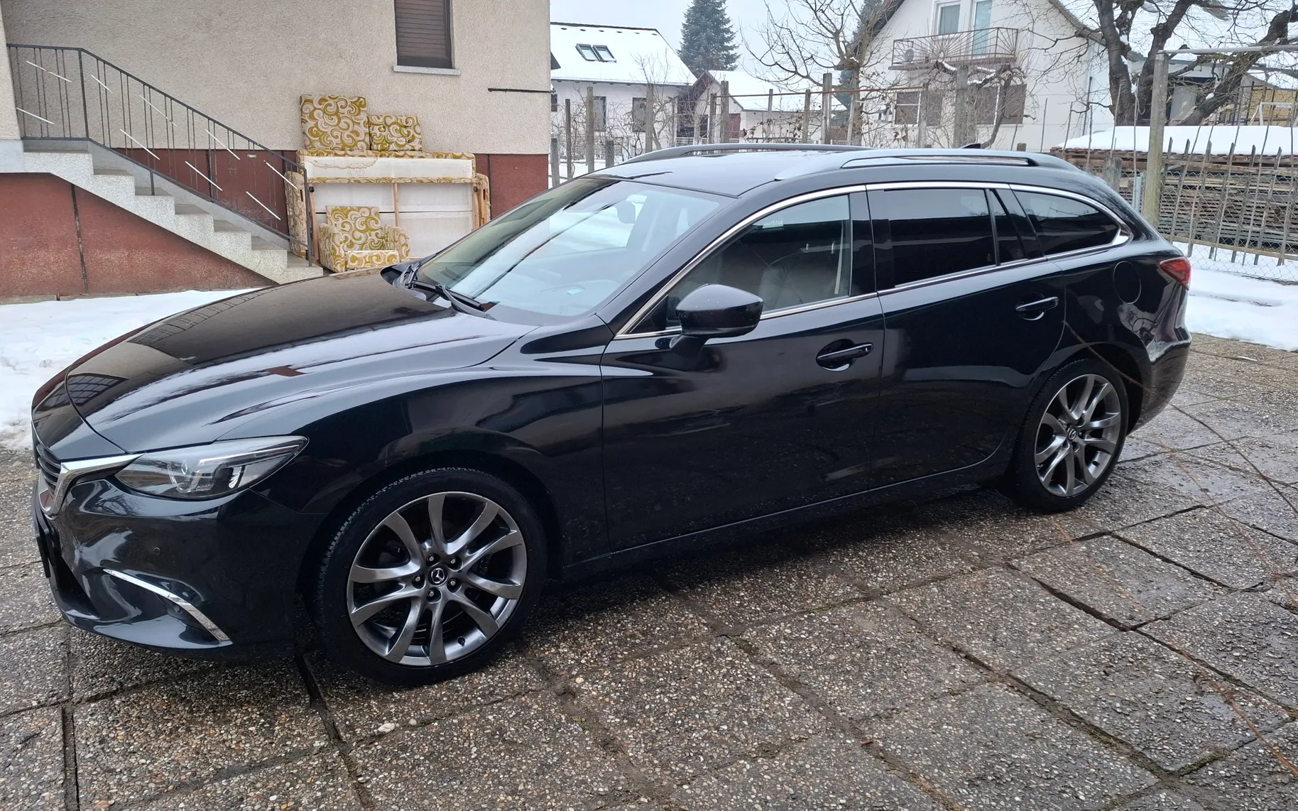 Zunanja slika - Mazda Mazda6 - Karavan CD175 Revolution Top/črno usnje - 2