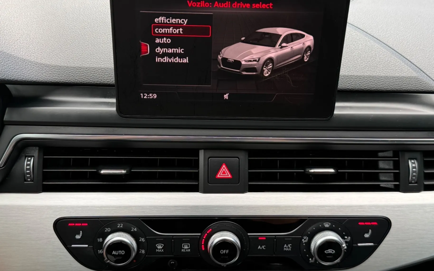 Notranja slika - Audi A5 Sportback - 3.0 TDI-Q-4x4-3x S LINE-MASAŽA-LIZING ZA TUJCE... - 12