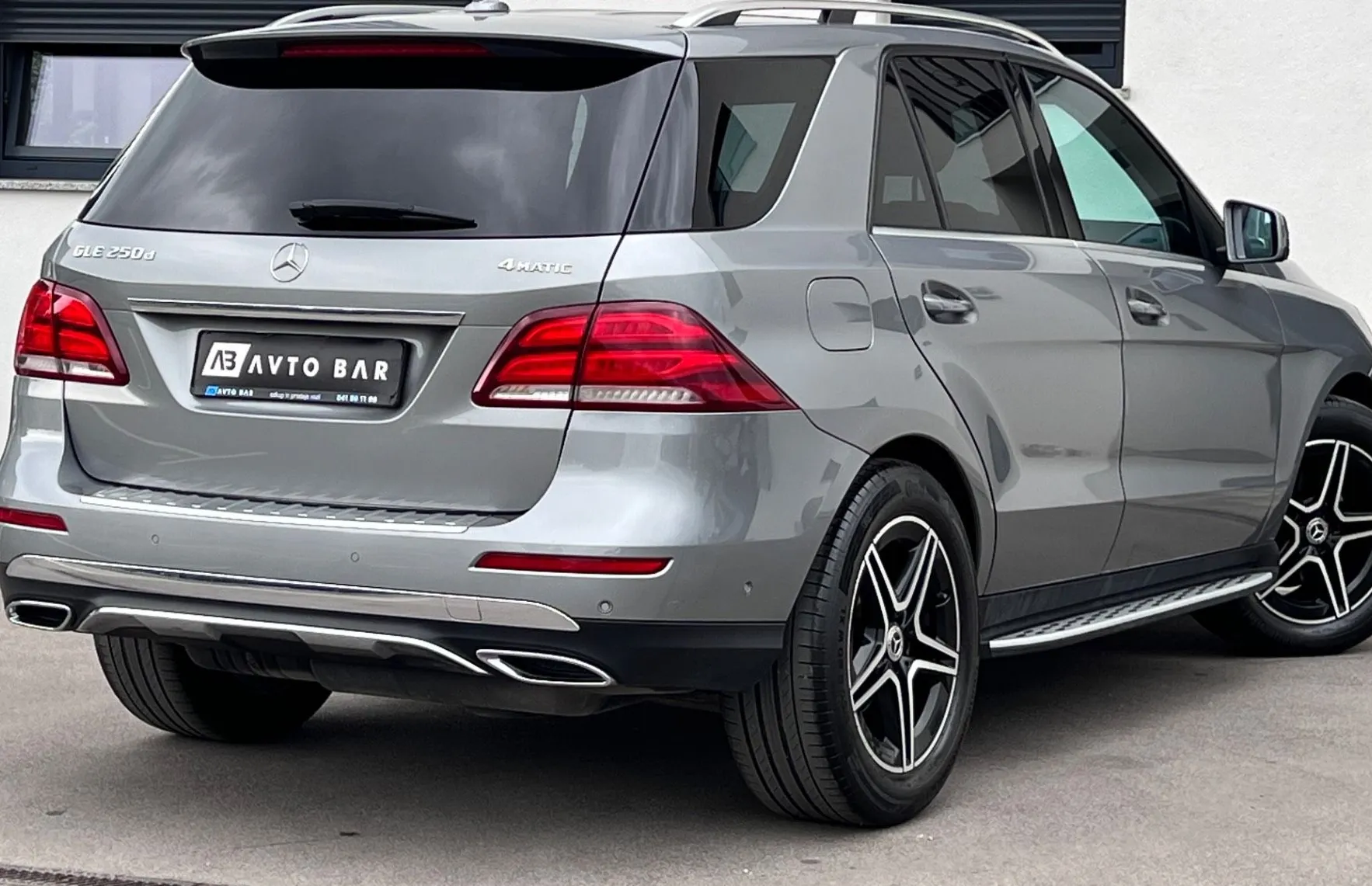Zunanja slika - Mercedes-Benz GLE-Razred - GLE 250 d 4MATIC+SLO+1.LAST+LED... - 6