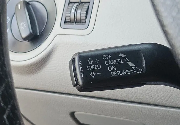 Zunanja slika - Volkswagen Passat - Variant 1.9 TDI 105ks  °TEMPOMAT° - 9