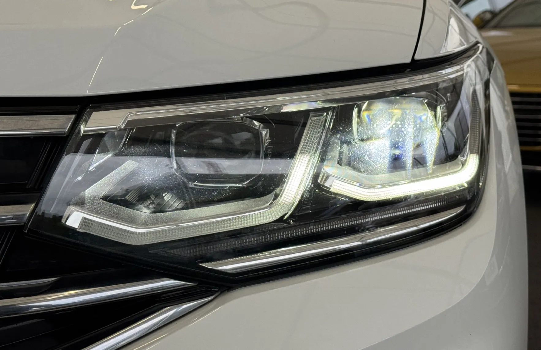 Zunanja slika - Volkswagen Tiguan - 2.0 TDI BMT Elegance DSG - 3