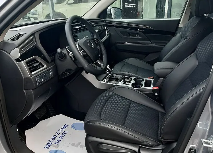 Zunanja slika - KG Mobility Korando - 1.5 T-GDI 120 kW Smart  A T - 5