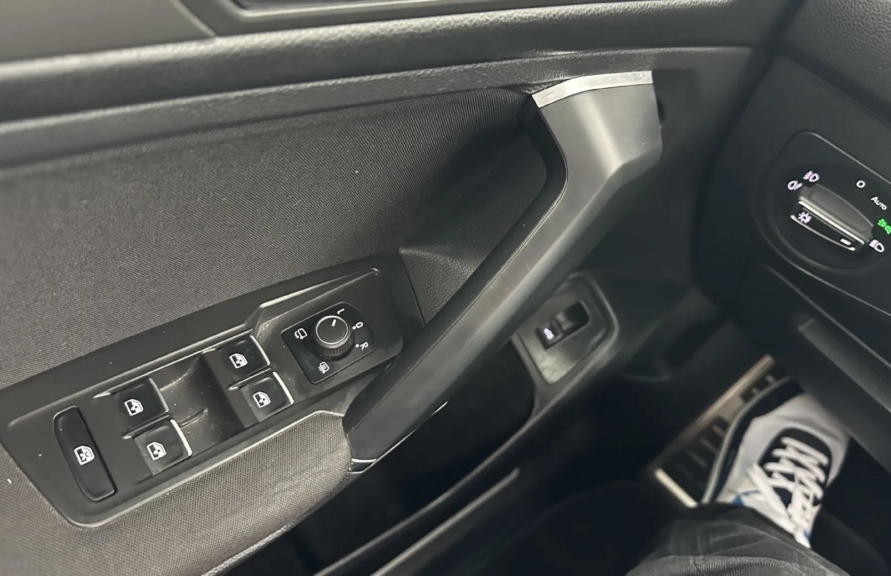 Zunanja slika - Volkswagen Tiguan Allspace - 2.0 TDI SCR DSG7 IQ.Drive.PANORAMA.NAVI.KAMERA.AC - 18