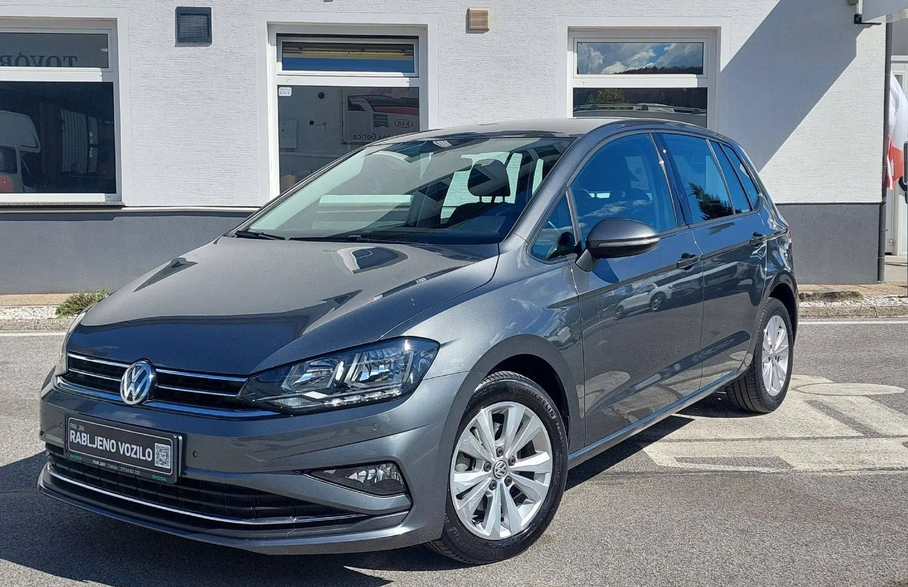 Zunanja slika - Volkswagen Golf - Sportsvan 1.6 TDI Comfortline 85  115 - 1
