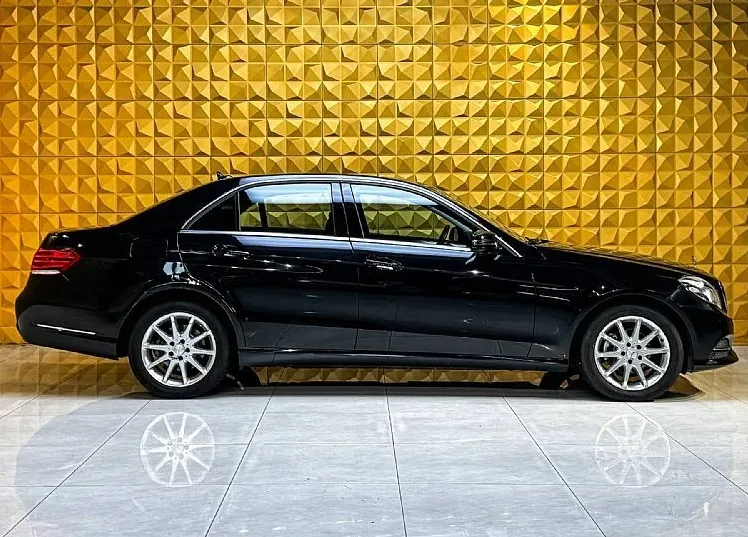 Zunanja slika - Mercedes-Benz E-Razred - E 200 CDI AUT.-NAVI.-TEMP.-F1-BREZ POLOGA... - 12