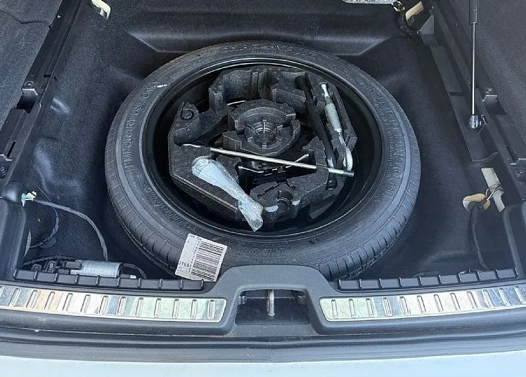 Zunanja slika - Volvo V90 Cross Country - D4 AWD AUT Edition Pro NAVI KLJUKA KAMERA - 10