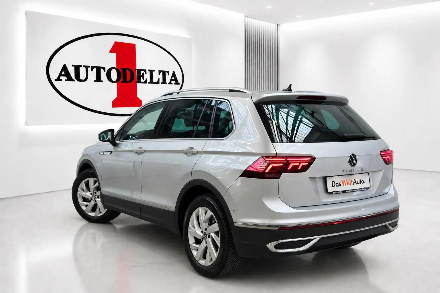 Zunanja slika - Volkswagen Tiguan - 2.0 TDI SCR BMT DSG Elegance 110kW... - 4