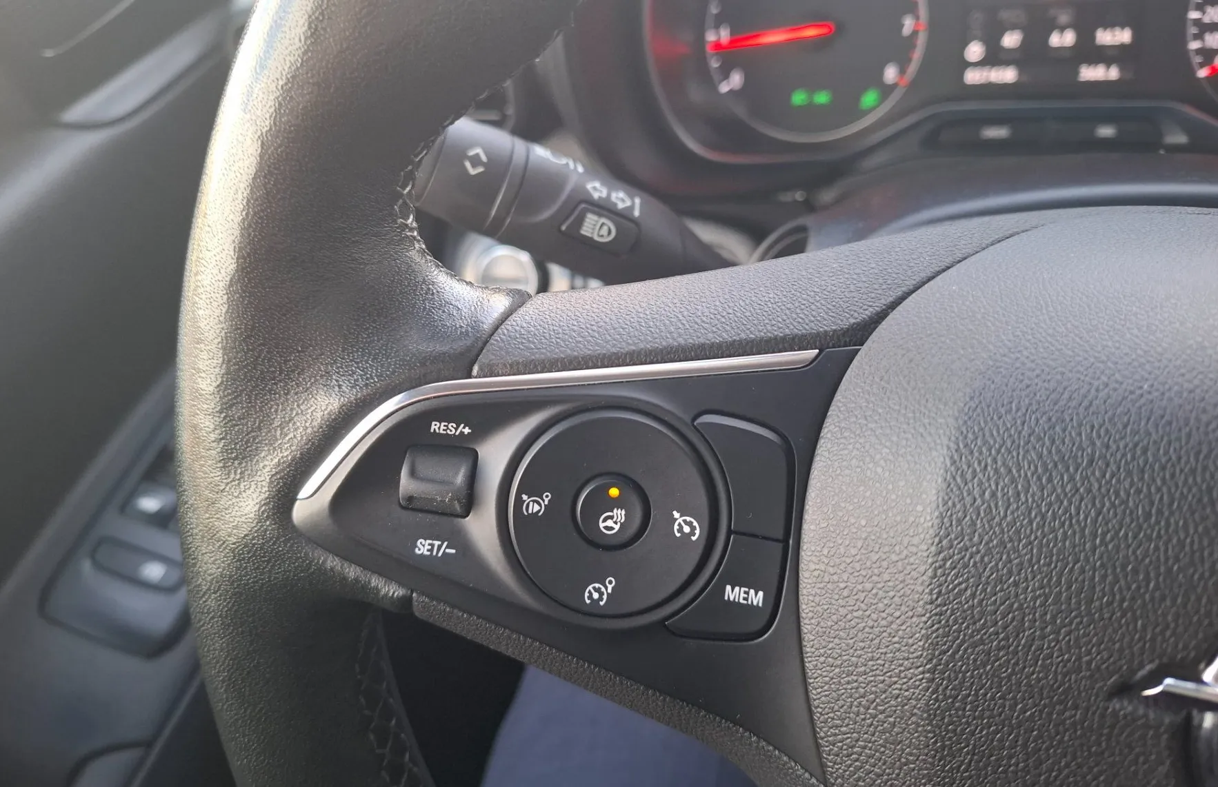 Zunanja slika - Opel Combo - 1.5 HDI 96KW SERVISNA ZGODOVINA + MALO KM - 15