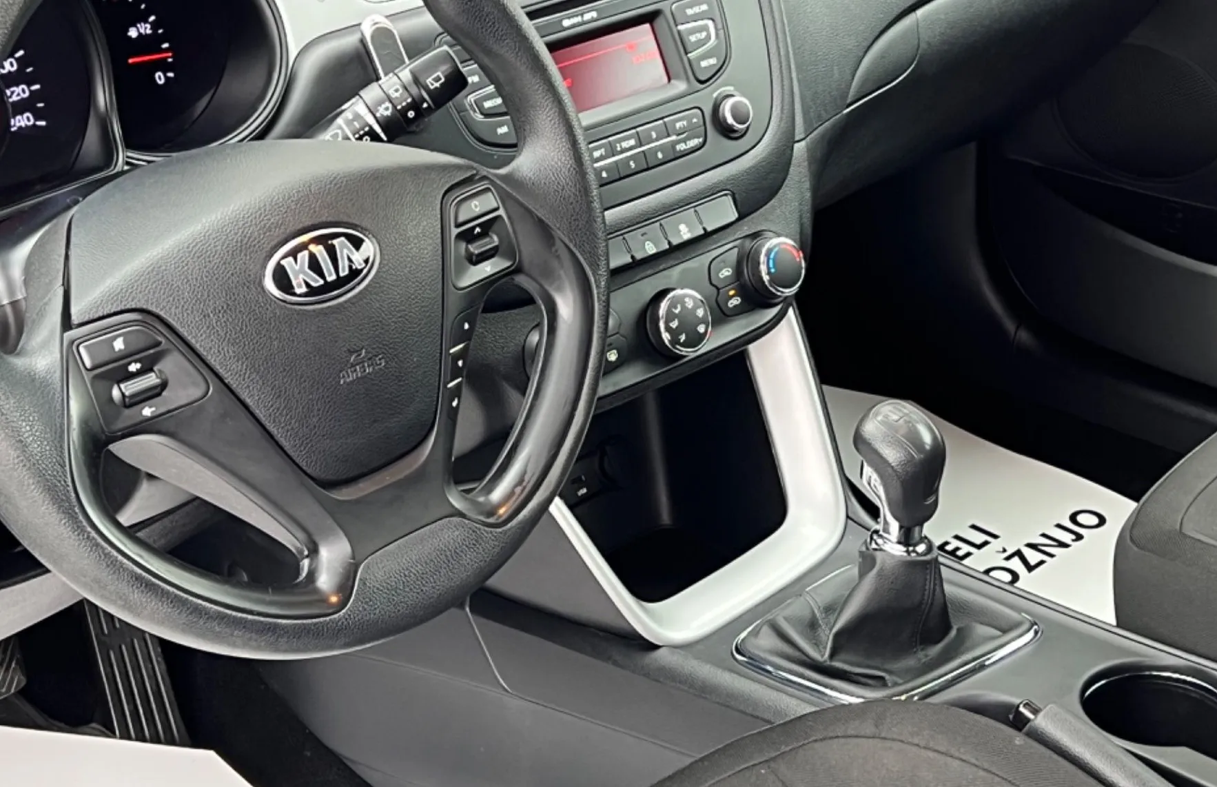 Zunanja slika - KIA Pro_Ceed - 1.4 CVVT+SLO+SAMO 97.888km+USB - 9