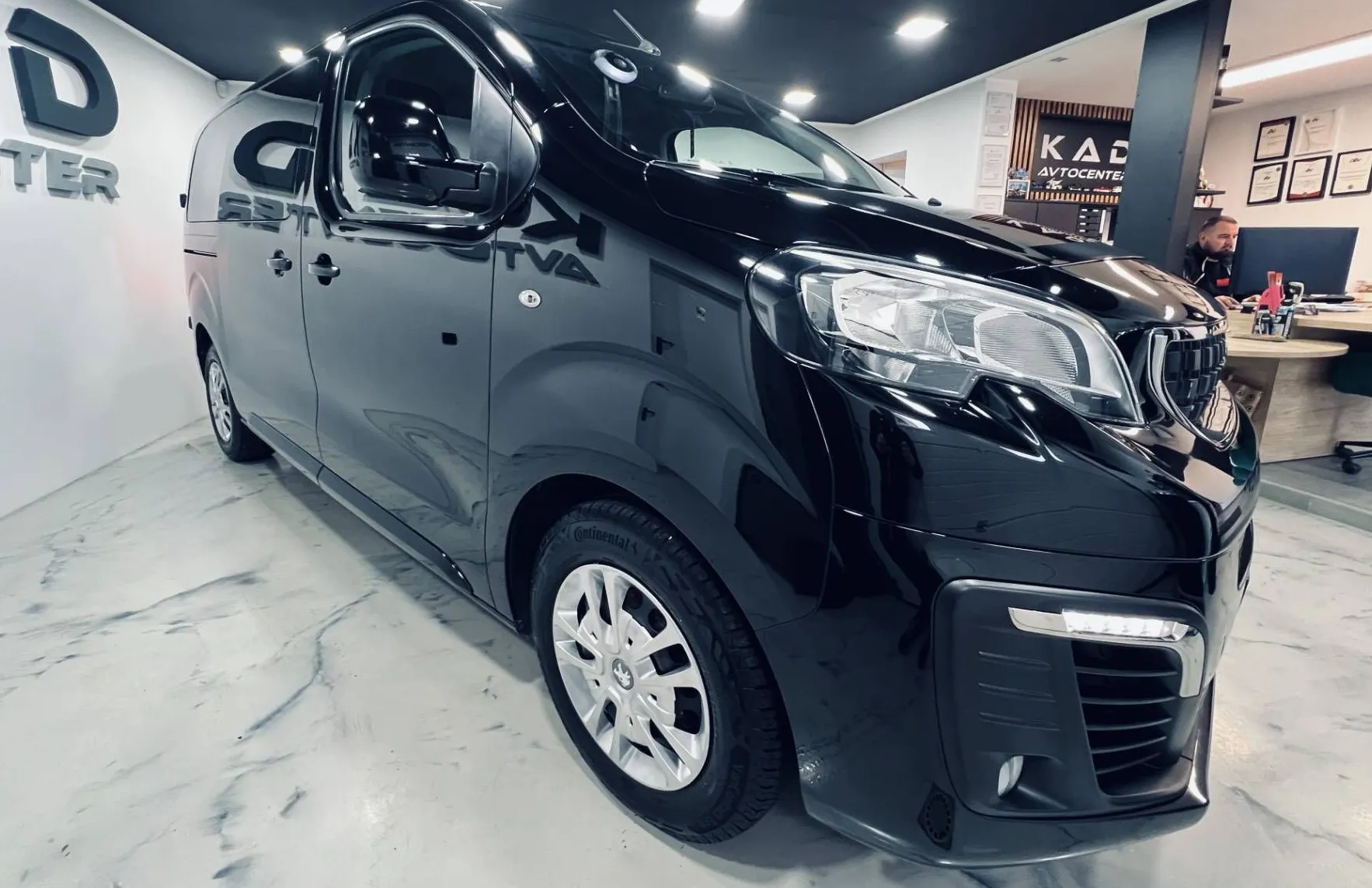 Zunanja slika - Peugeot Traveller - Active L1 1.5 BlueHDi PDC-ALU-SLOVENSKI... - 2