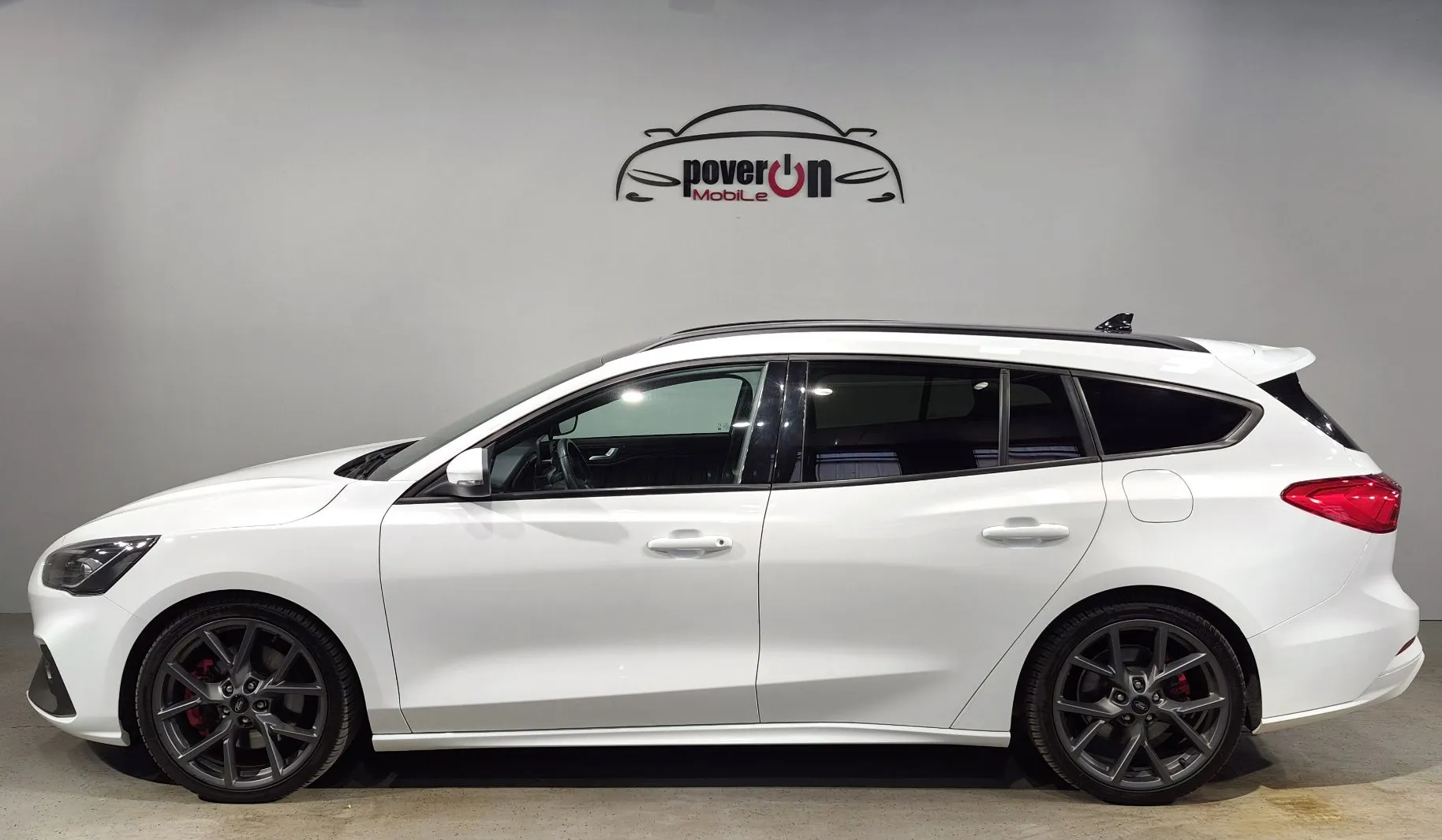 Zunanja slika - Ford Focus - 2.0TDCi ST NAVI PANO RECARO KAM LED - 2
