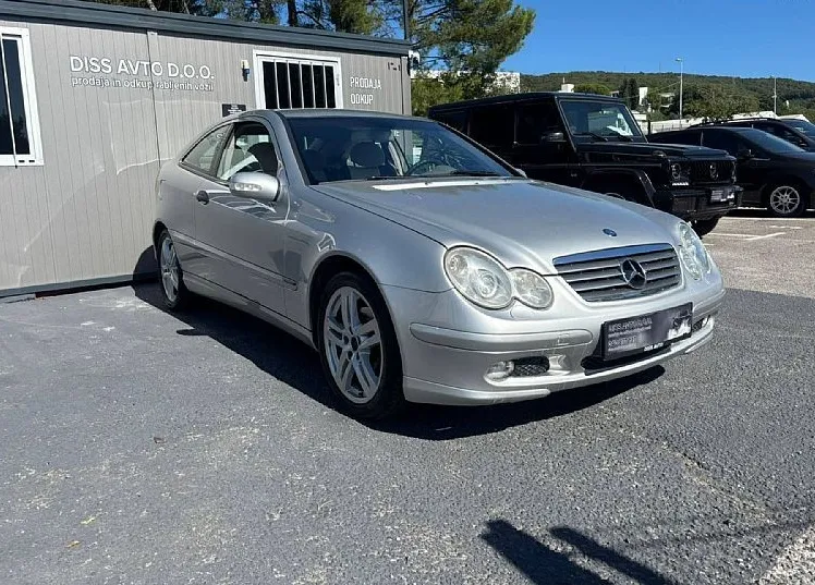 Zunanja slika - Mercedes-Benz C-Razred - C 200 OBROK 84X-42EUR NA KREDIT BREZ POLOGA... - 10