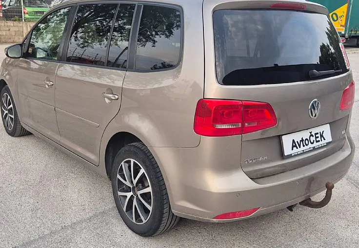 Zunanja slika - VW Touran - 1.6 TDI + UGODNO + BREZ POLOGA TUDI ZA TUJCE - 7