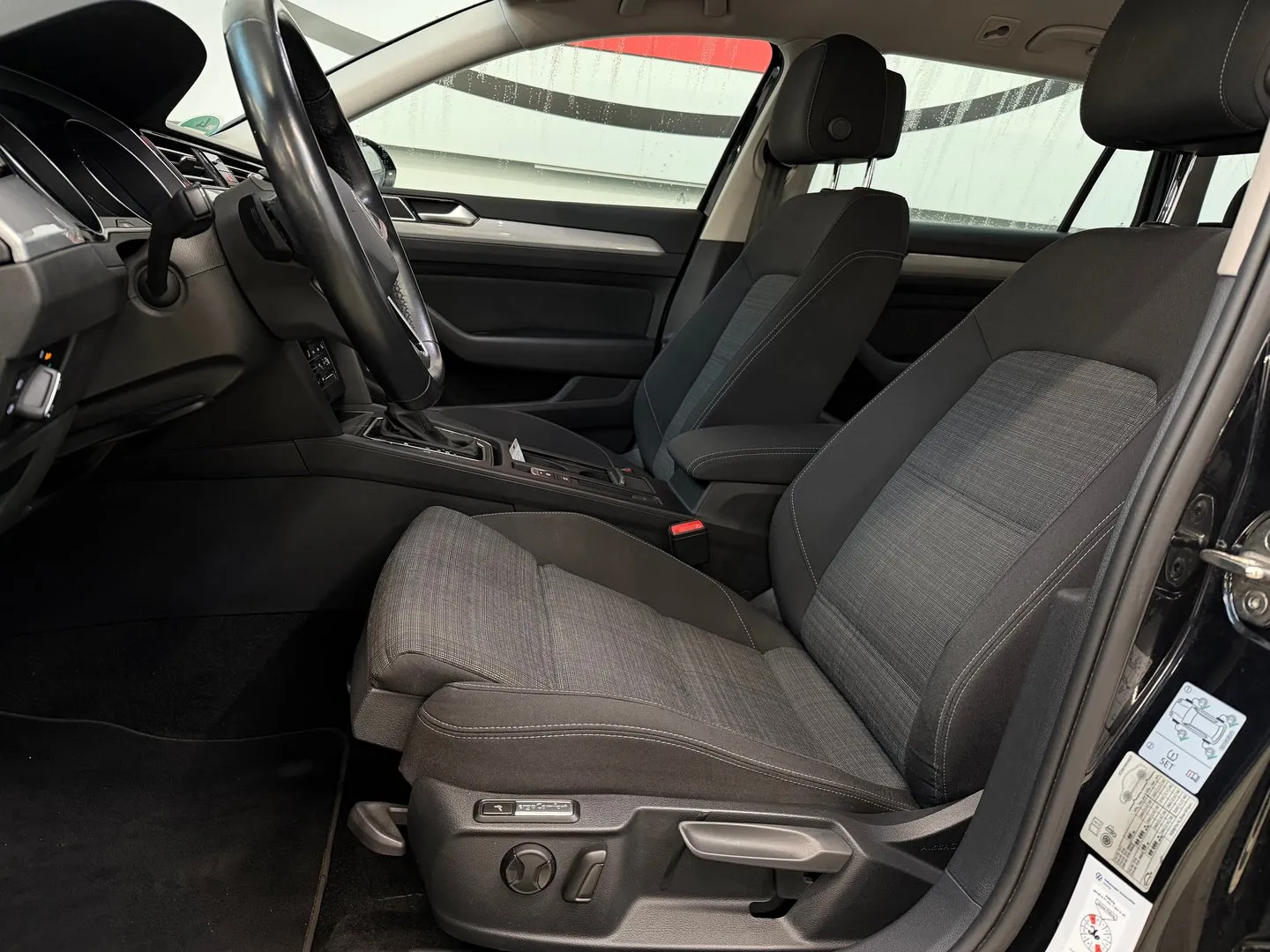 Zunanja slika - VW Passat - Variant Business 2.0 TDI DSG - 5