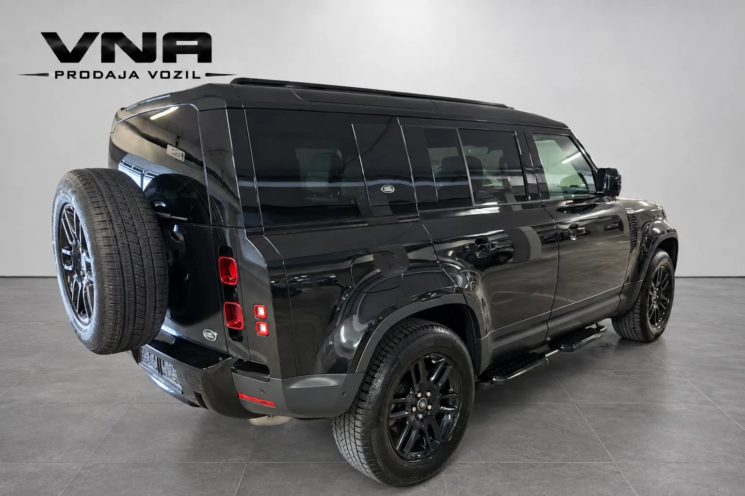 Zunanja slika - Land Rover Defender - 90 3.0 D300 MHEV X-Dynamic SE Avt. MAX-OPREMA - 6