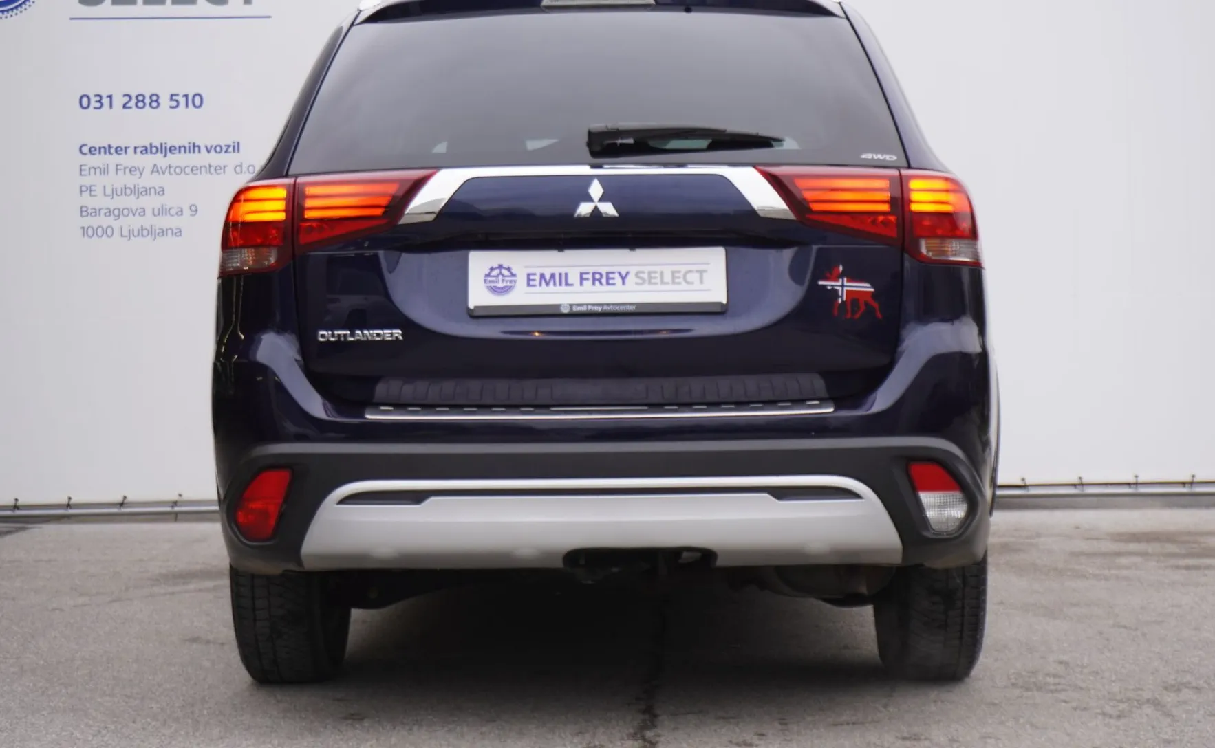 Zunanja slika - Mitsubishi Outlander - 2.0 MIVEC 4WD Intense CVT - 5