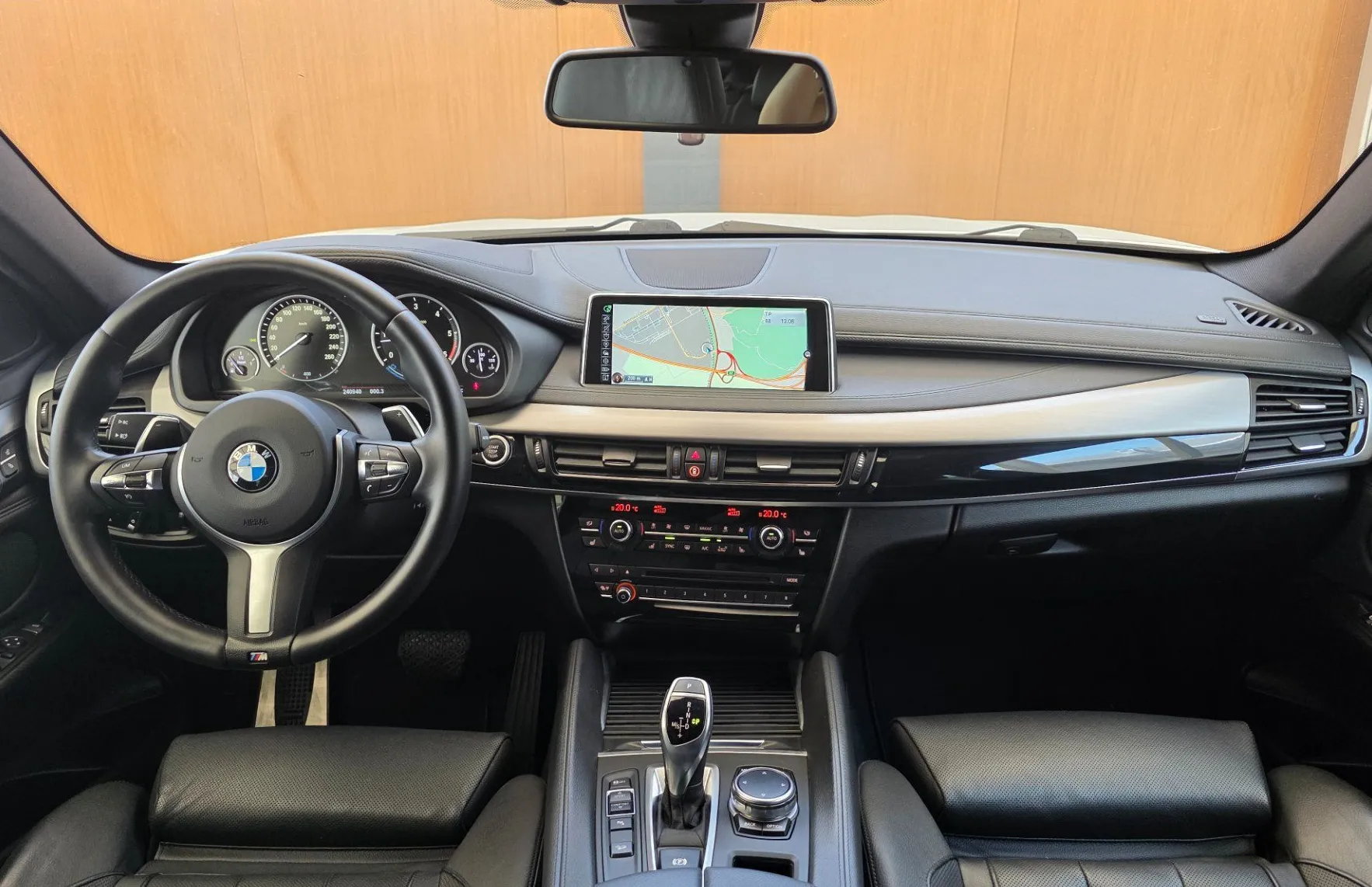 Zunanja slika - BMW X6 - serija : xDrive 30d - GR. + HLAJ. SED. - LED - KAMERA - NAV - 10
