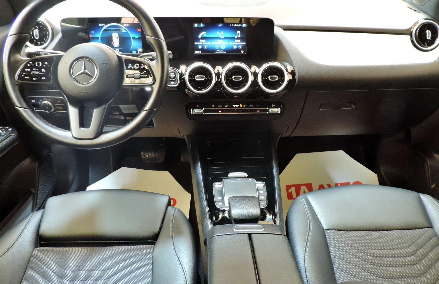 Zunanja slika - Mercedes-Benz GLA-Razred - GLA 220 d 4MATIC  Avt. KAMERA-USNJE-LED... - 13