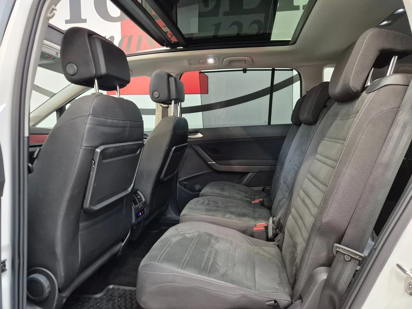 Zunanja slika - Volkswagen Touran - 4ALL 2.0 TDI - 6