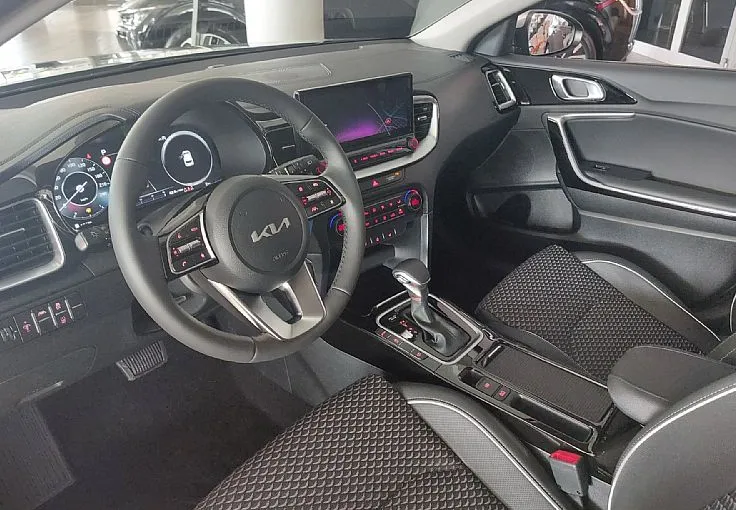 Zunanja slika - KIA XCeed - 1.6 T-GDi WAY 7DCT. VEČ BARV - 7